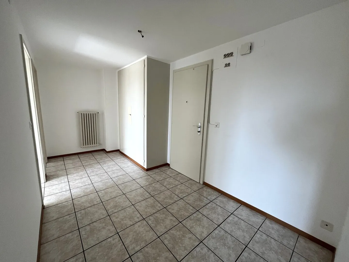 Large 2.5 rooms with balcony in Echallens - Photo 5 of 6