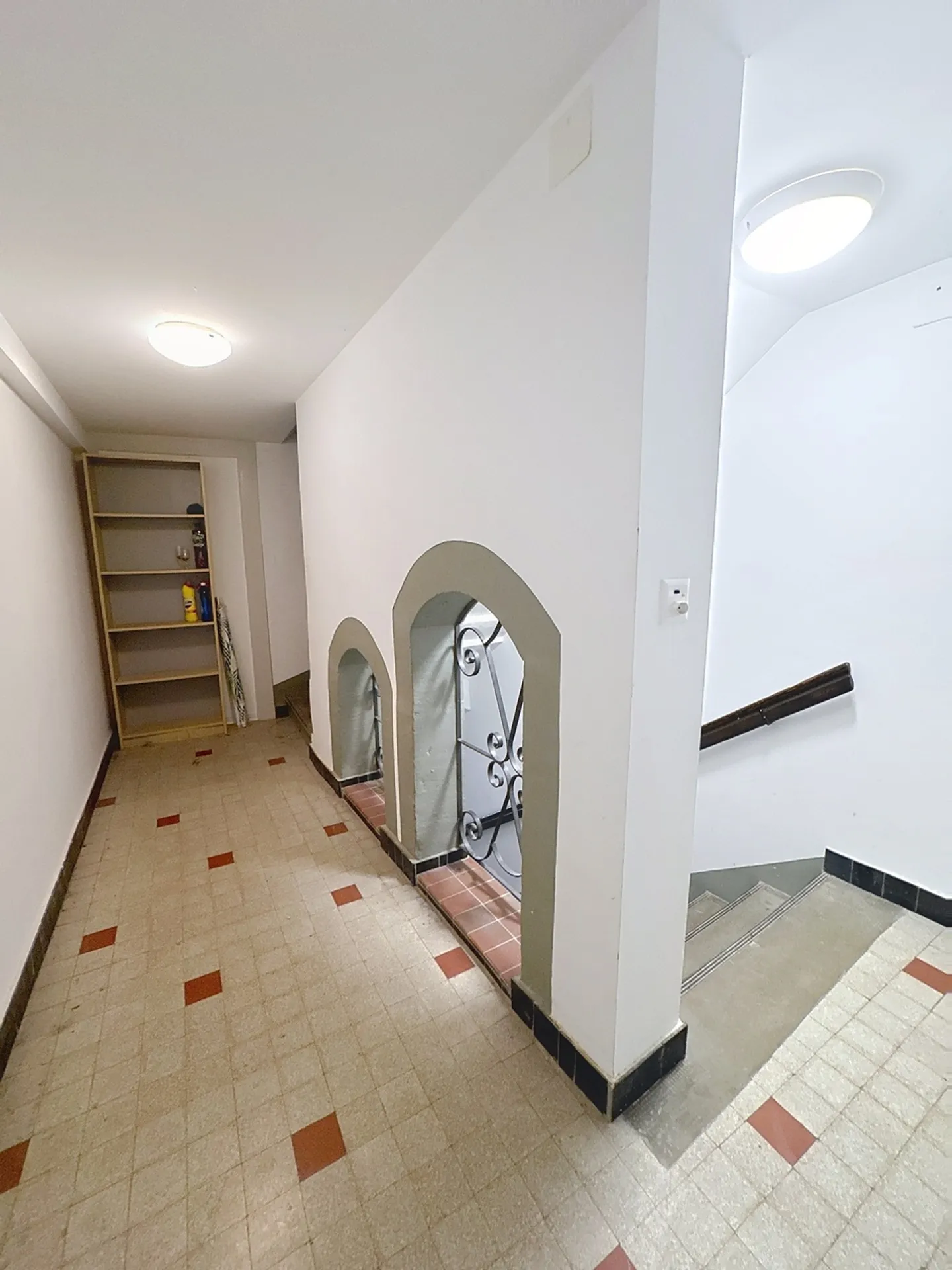 Beautiful investment property in the center of Avenches - Photo 7 of 12