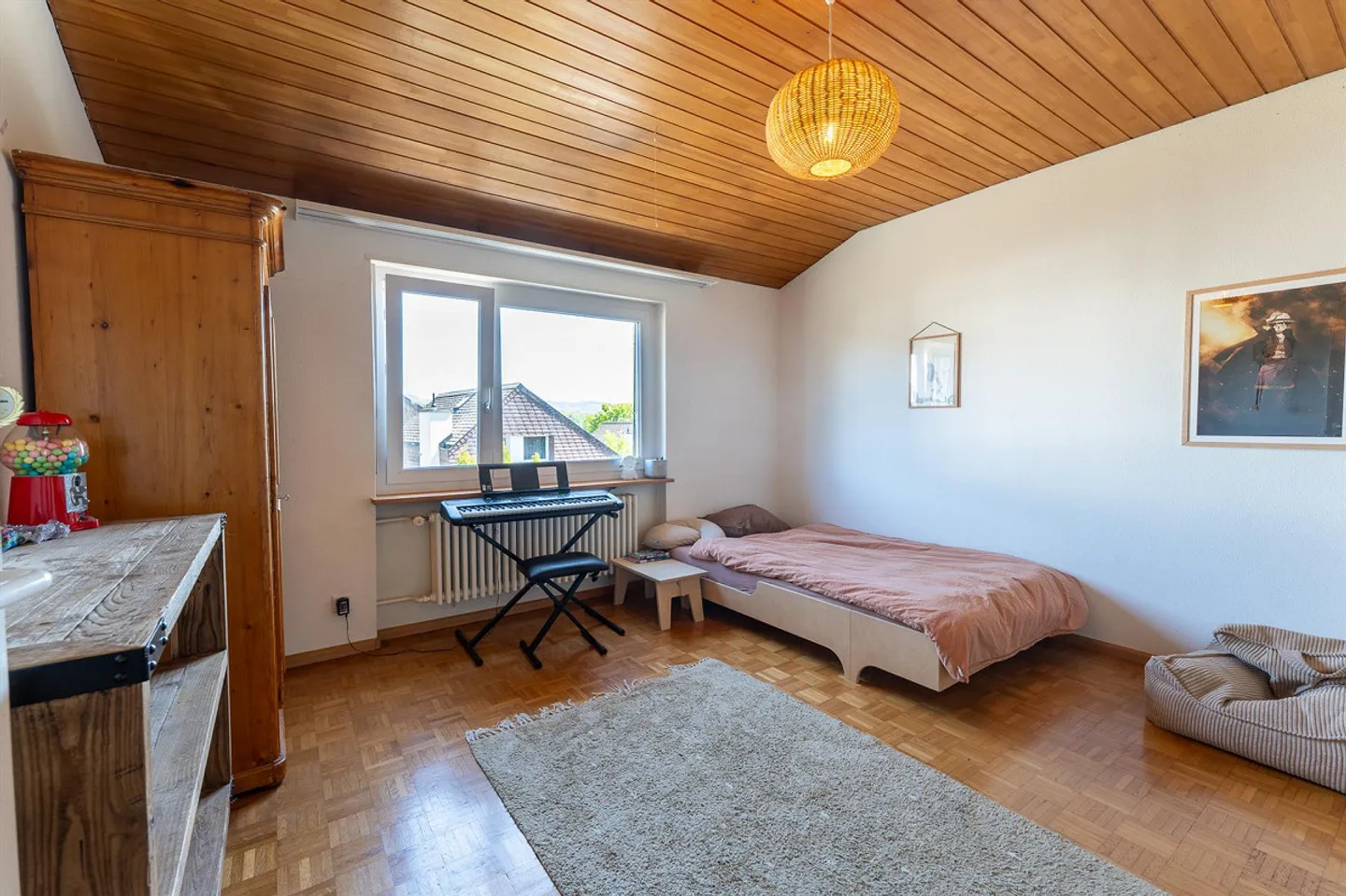 Maison semi-détachée spacieuse de 6,5 pièces dans un emplacement calme à Oberwil - Photo 8 sur 14