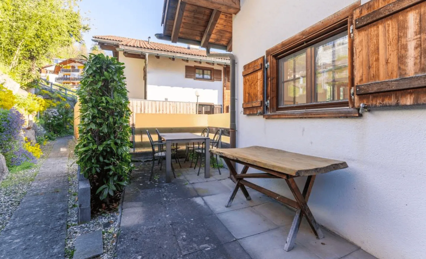 Charming 2.5-room apartment with panoramic views in a quiet location - Photo 5 of 5