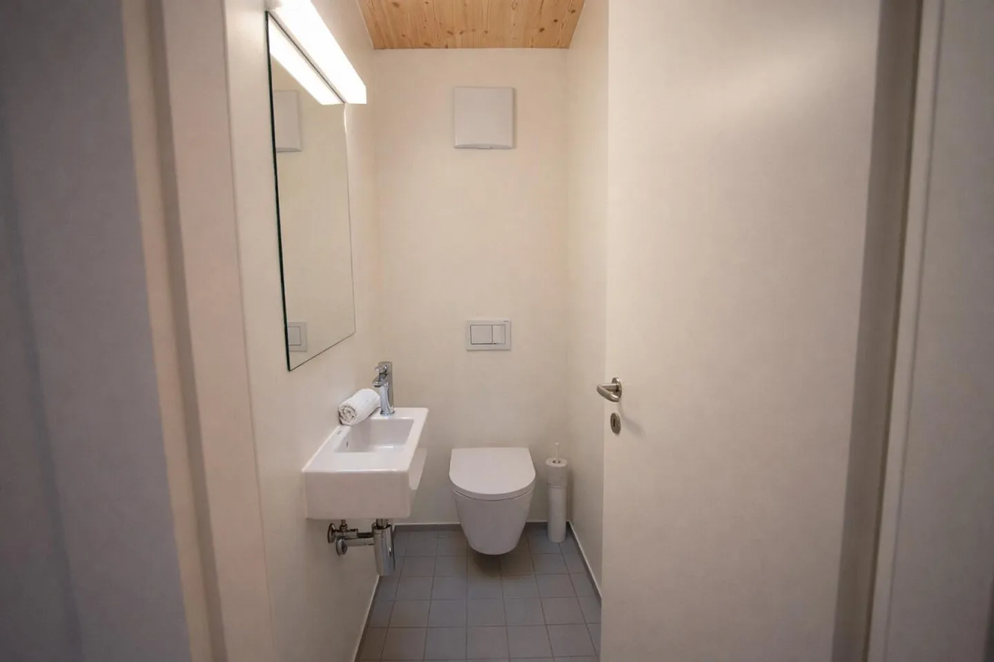 Attico arredato con 3 camere nel quartiere Paulus - Foto 7 di 12