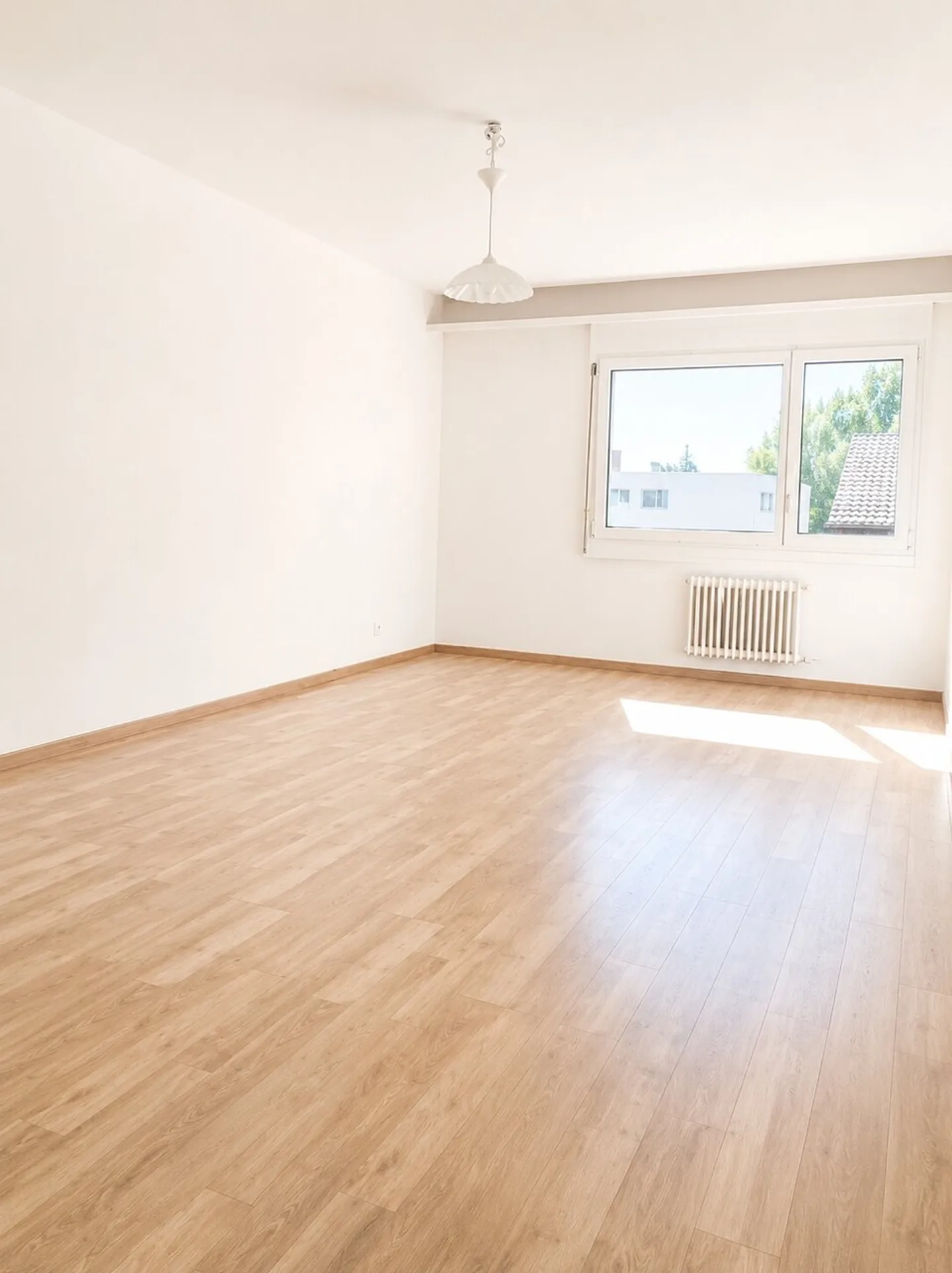 Appartement Fraîchement Repeint - Photo 4 sur 7