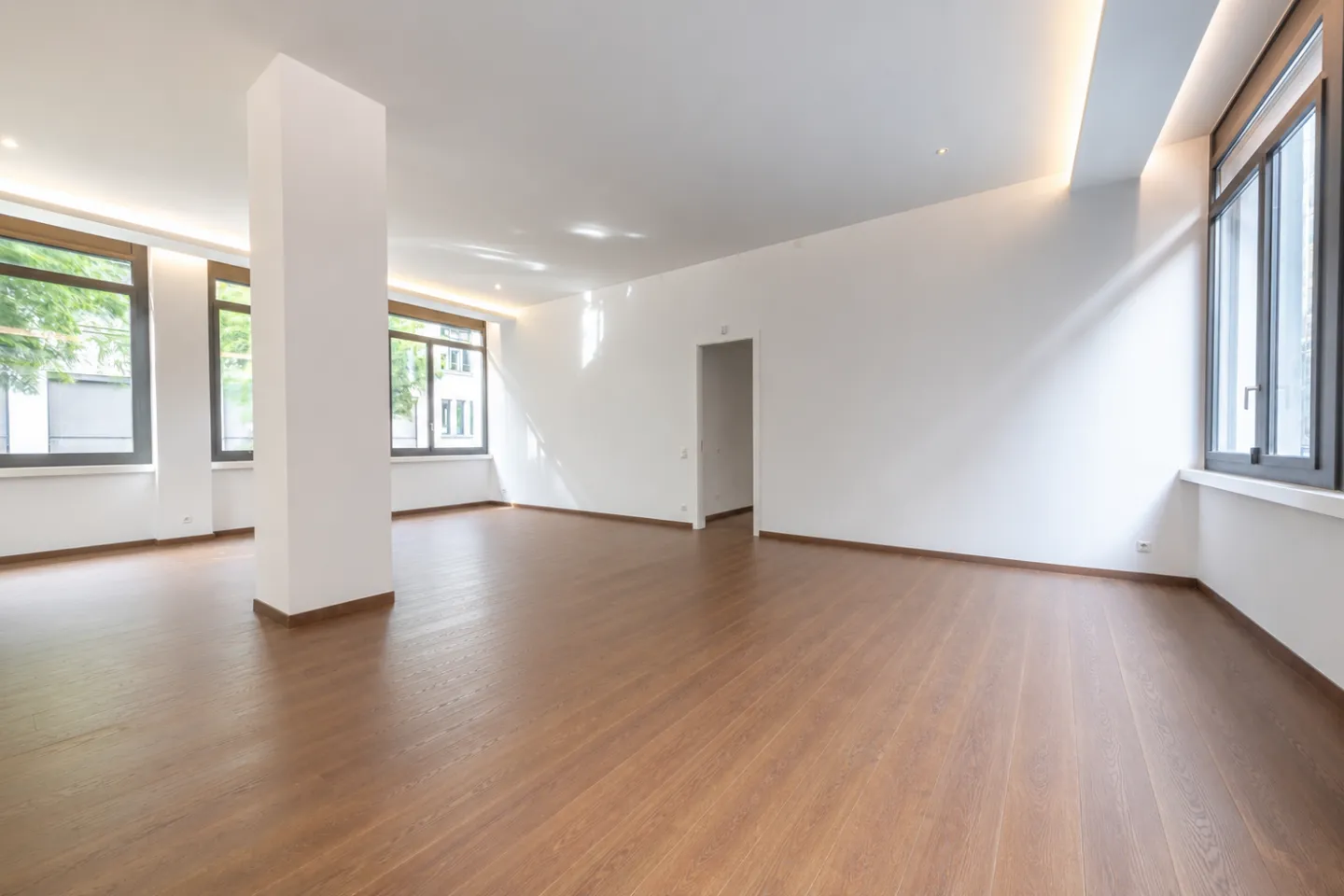 Appartement moderne spacieux - Photo 2 sur 6