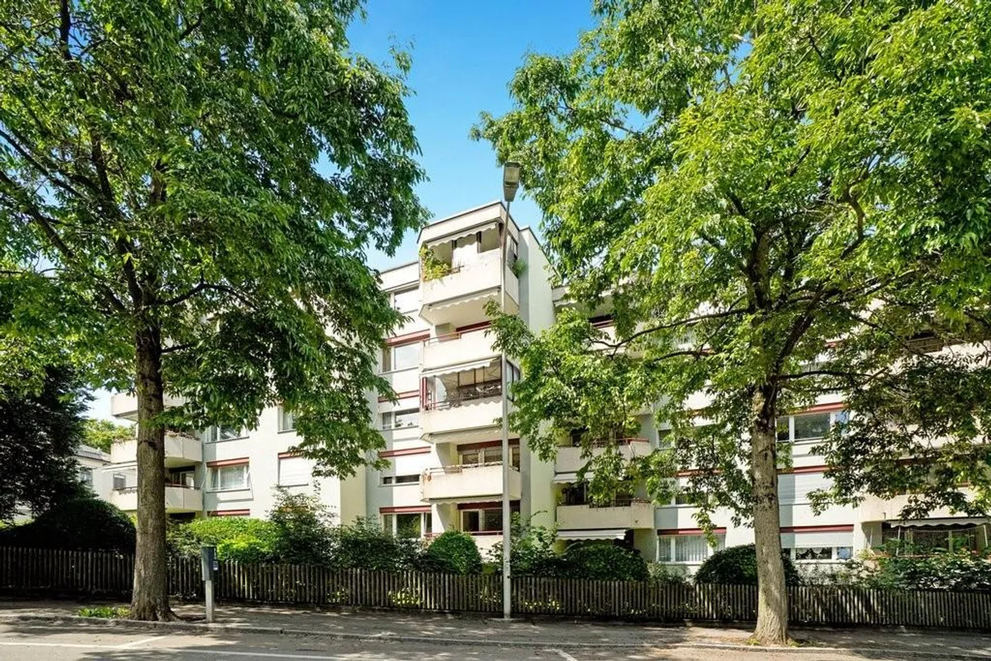 Gemütliches Familienhaus in zentraler Lage - Foto 1 von 8