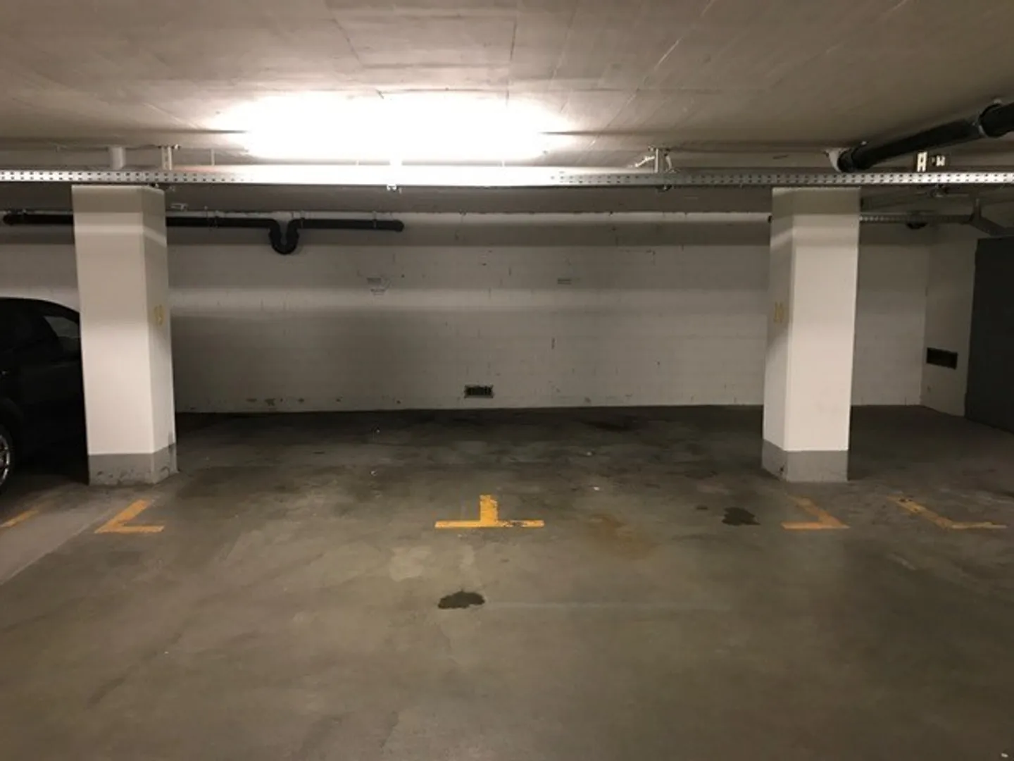 Place de parking à louer - Photo 2 sur 2