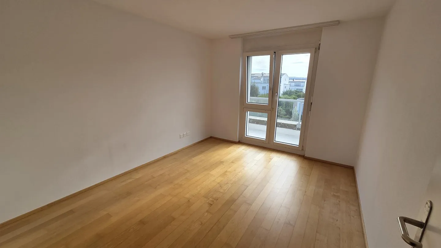 Maison mitoyenne d'angle spacieuse de 6,5 pièces dans un endroit calme à Berikon - Photo 11 sur 19