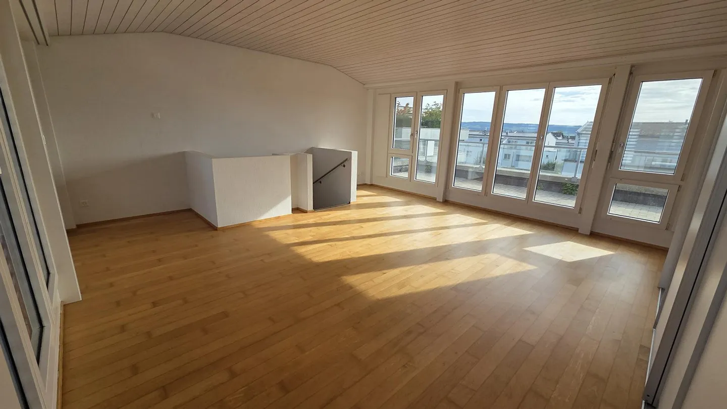 Maison mitoyenne d'angle spacieuse de 6,5 pièces dans un endroit calme à Berikon - Photo 16 sur 19