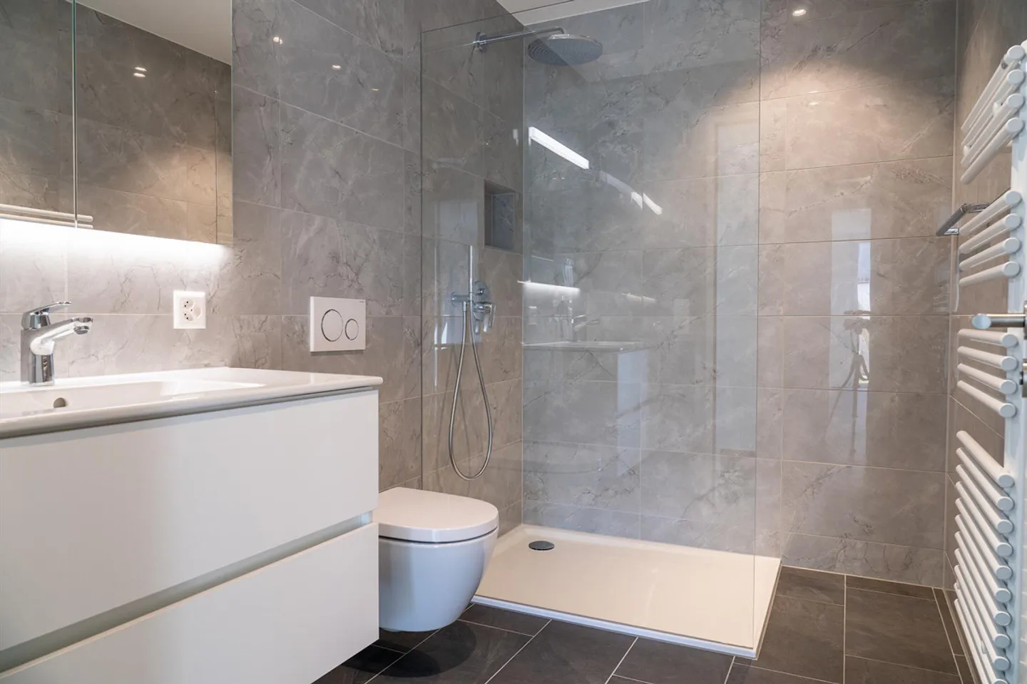 Moderne Gartenwohnung in Schübelbach - Foto 5 von 18