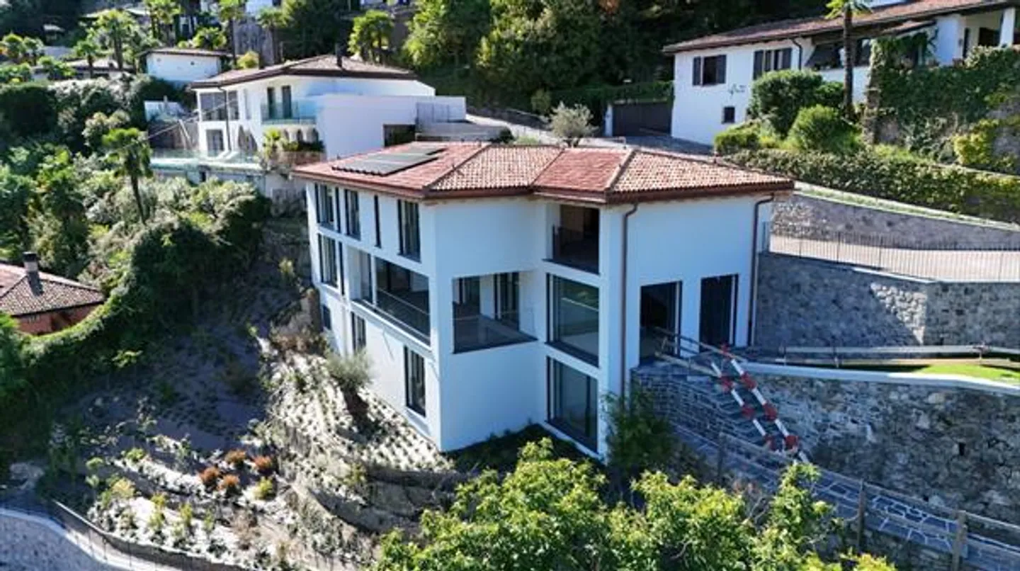 Vico Morcote: Villa 8.5 Rooms - Photo 2 of 13