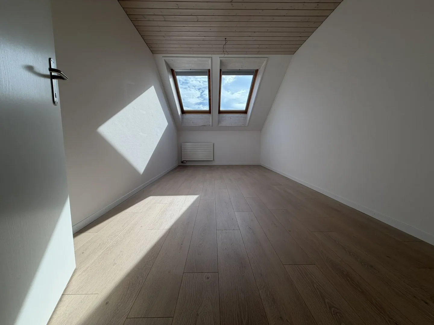 Appartement sous les combles lumineux de 3,5 pièces - Photo 11 sur 16