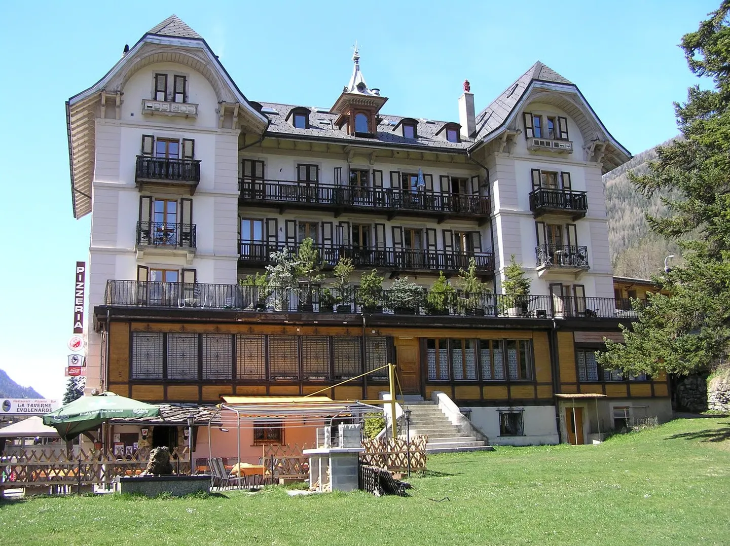 Duplex-Studio im historischen Hotel - Foto 1 von 8