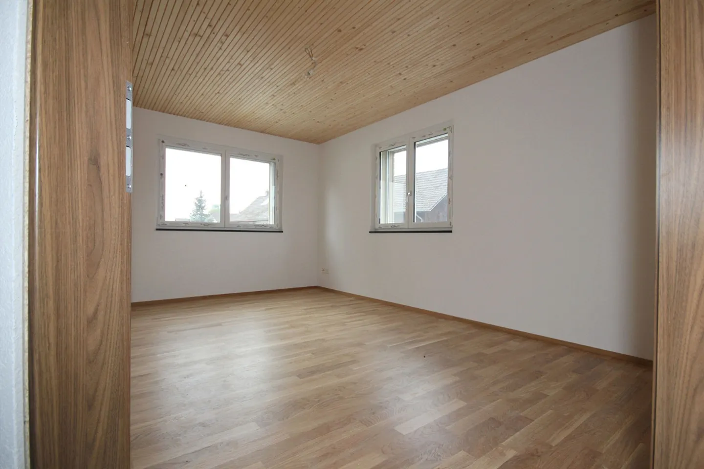 RENTAL 3.5 Room Apartment on the Upper Floor - Photo 6 of 11