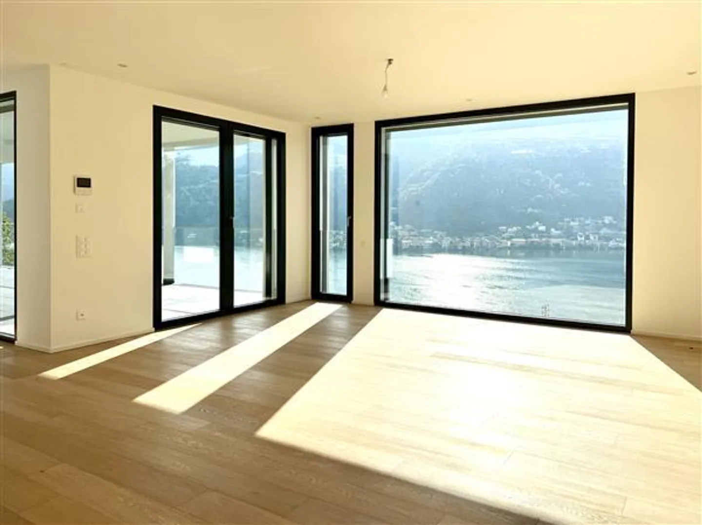 Vico Morcote: Villa 8.5 Rooms - Photo 13 of 13