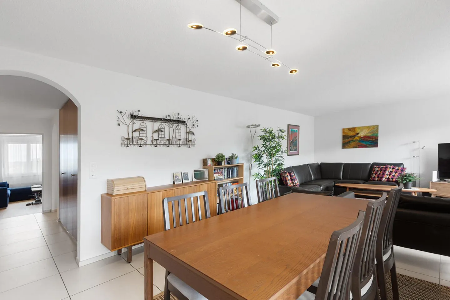 Geräumige 4.5-Zimmer-Wohnung - Foto 4 von 11