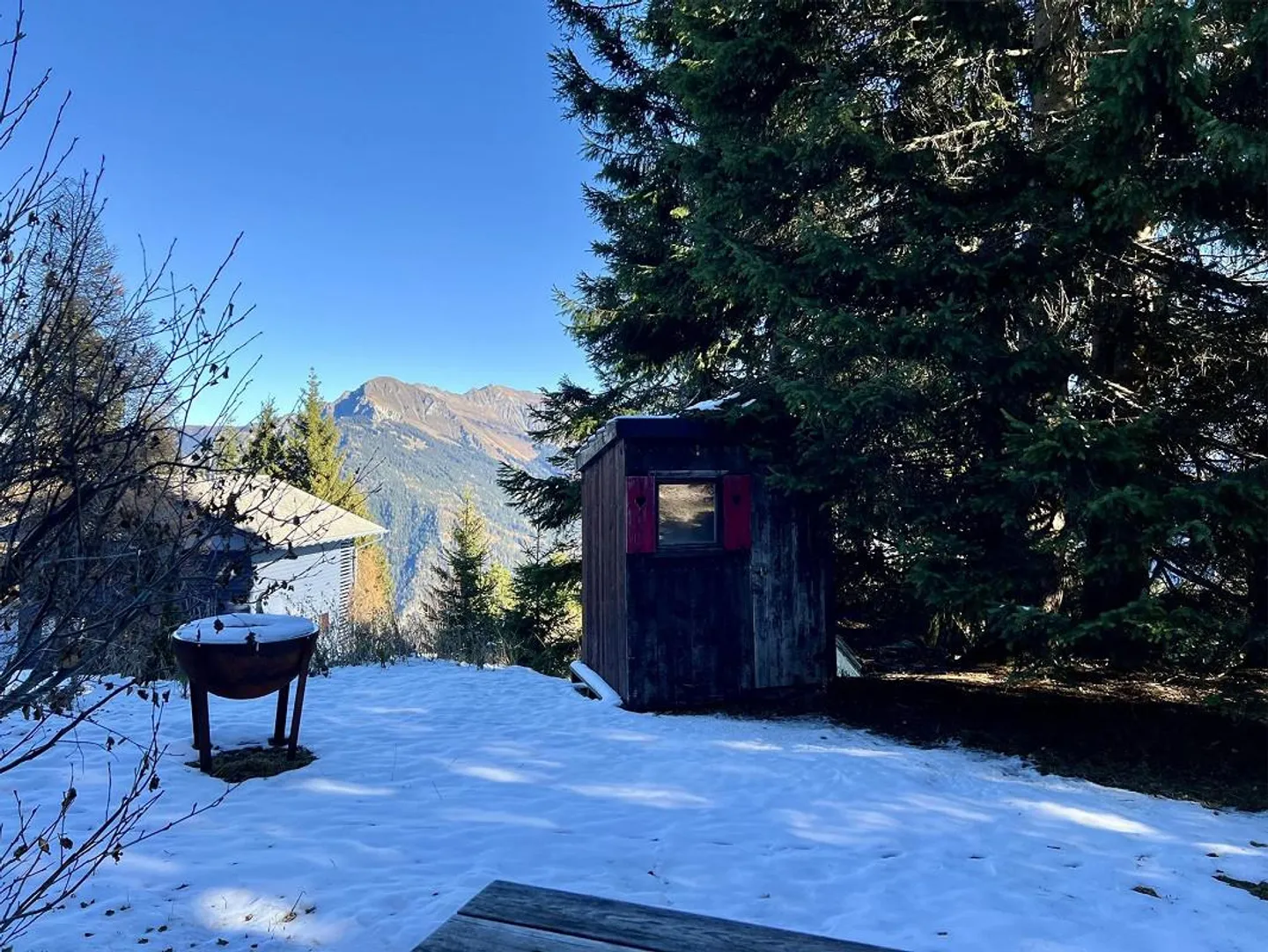 Chalet Alpine Chic Meublé avec Vue Panoramique - Près de Chur & Lenzerheid - Photo 10 sur 17