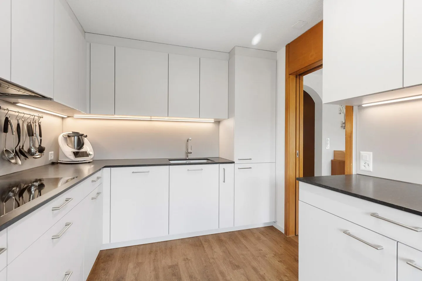 Geräumige 4.5-Zimmer-Wohnung - Foto 3 von 11