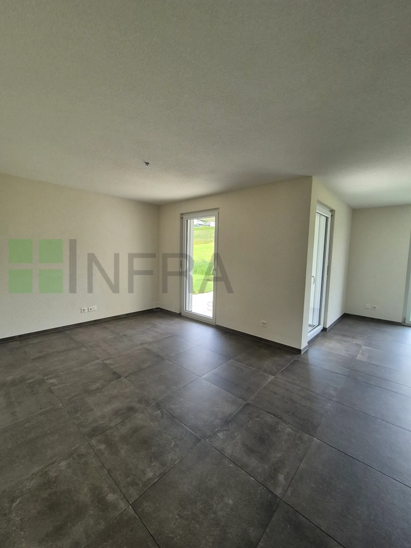 3.5 rooms of 86 m2 on the ground floor - Photo 11 of 16