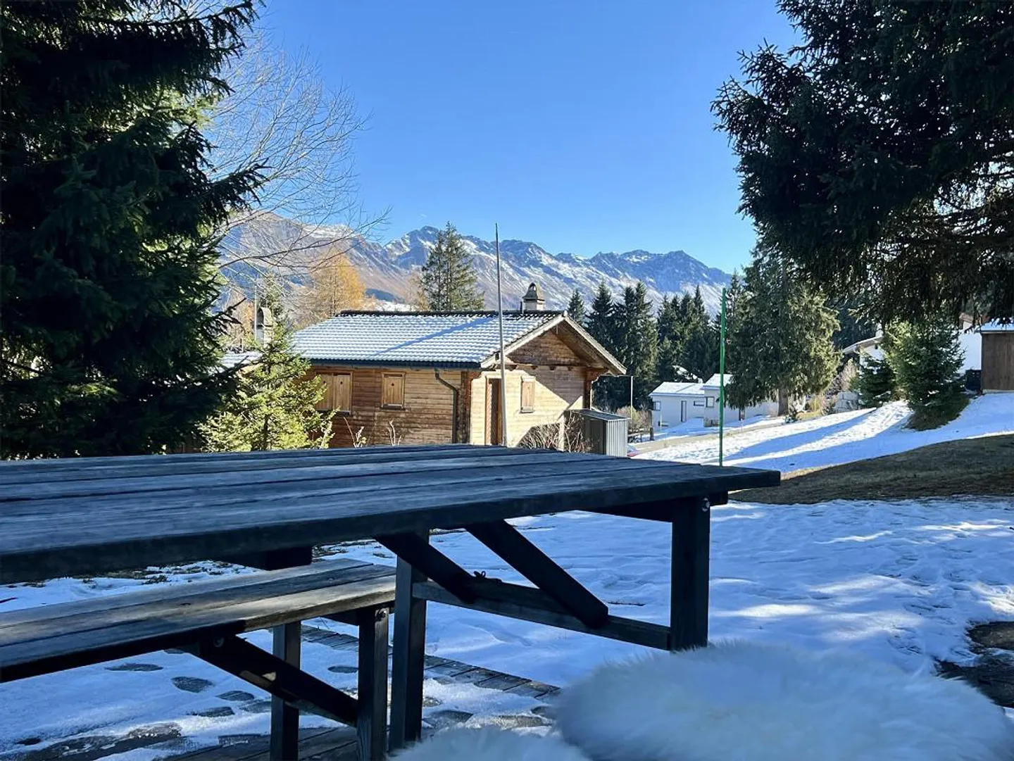 Chalet Alpine Chic Meublé avec Vue Panoramique - Près de Chur & Lenzerheid - Photo 16 sur 17