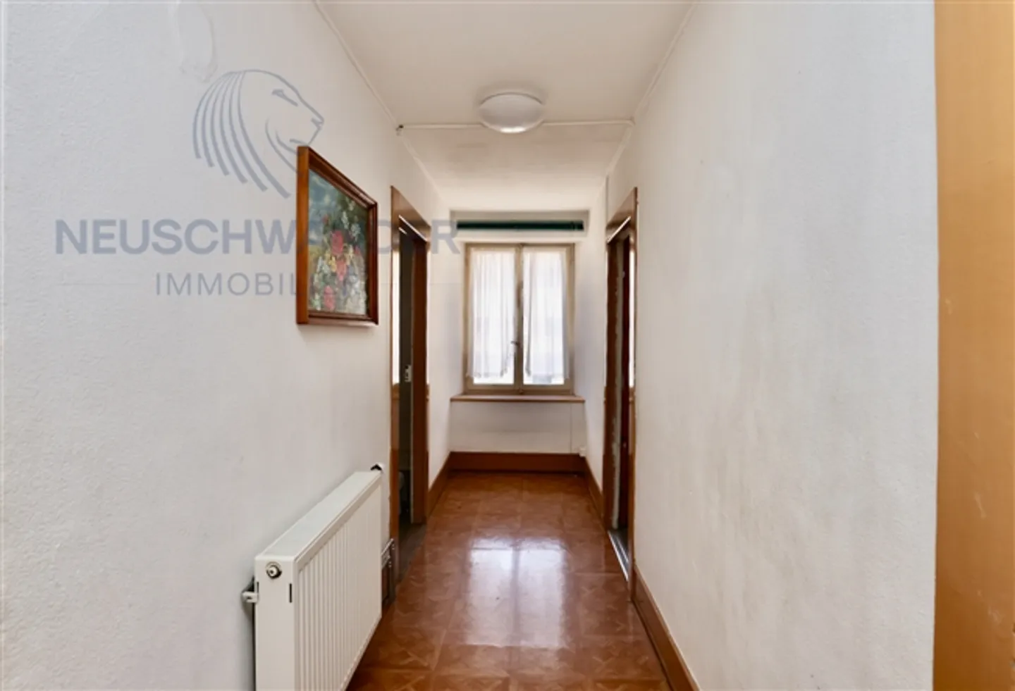 À rénover, grande maison de village sur un beau terrain de 1310 m2 - Photo 9 sur 13