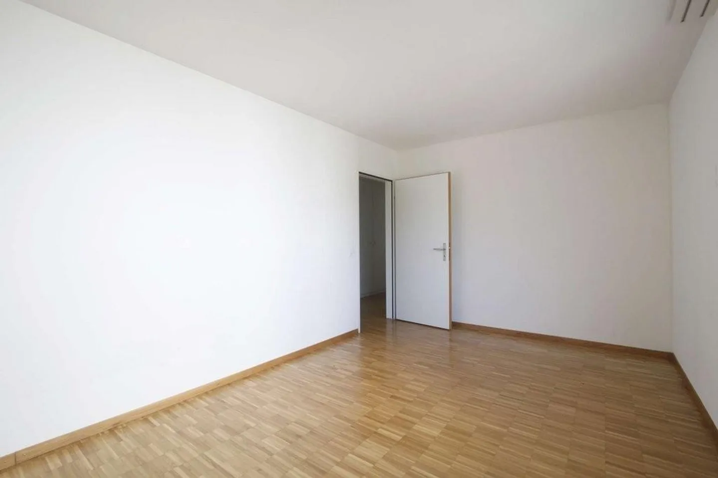 Charming Maisonette Apartment with Terrace - Photo 6 of 8