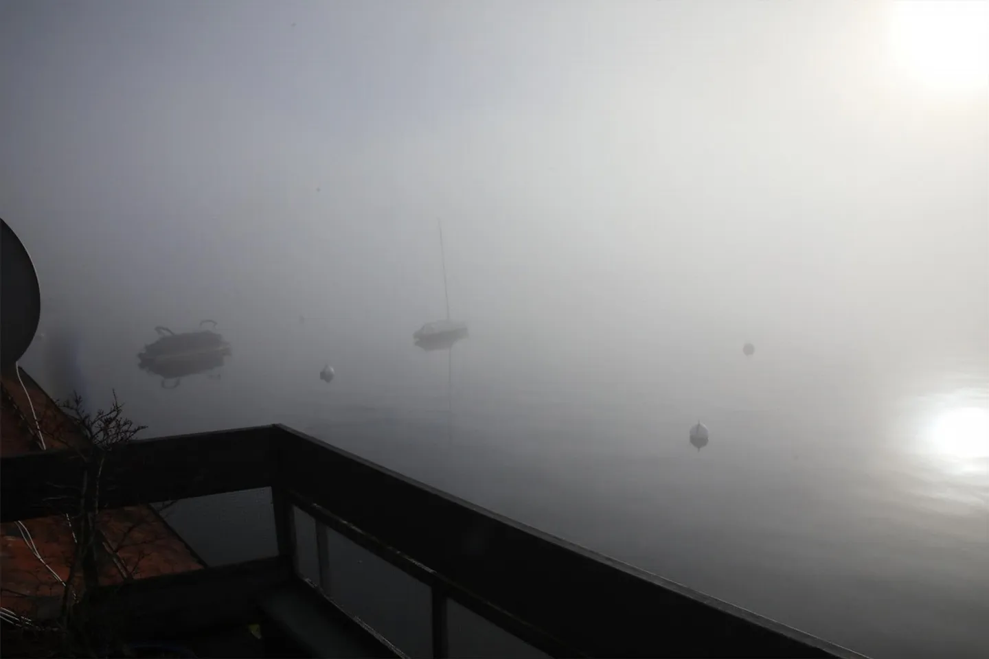 UN ESTATE DIRETTAMENTE AL LAGO - TEMPORANEA - Appartamento 4,5 stanze - Foto 11 di 15