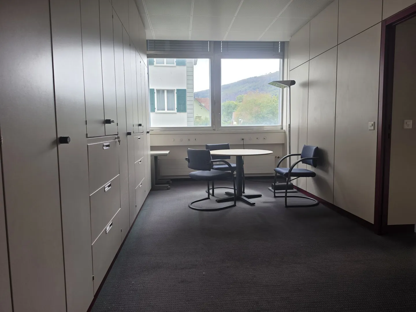 Espace pour vos idées d'affaires à Nidau - Bureaux flexibles de 12 à 40 m² - Photo 8 sur 10