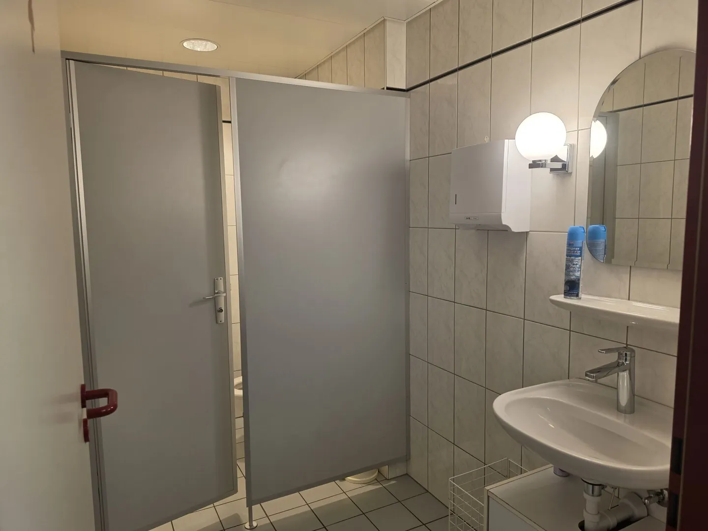 Espace pour vos idées d'affaires à Nidau - Bureaux flexibles de 12 à 40 m² - Photo 10 sur 10
