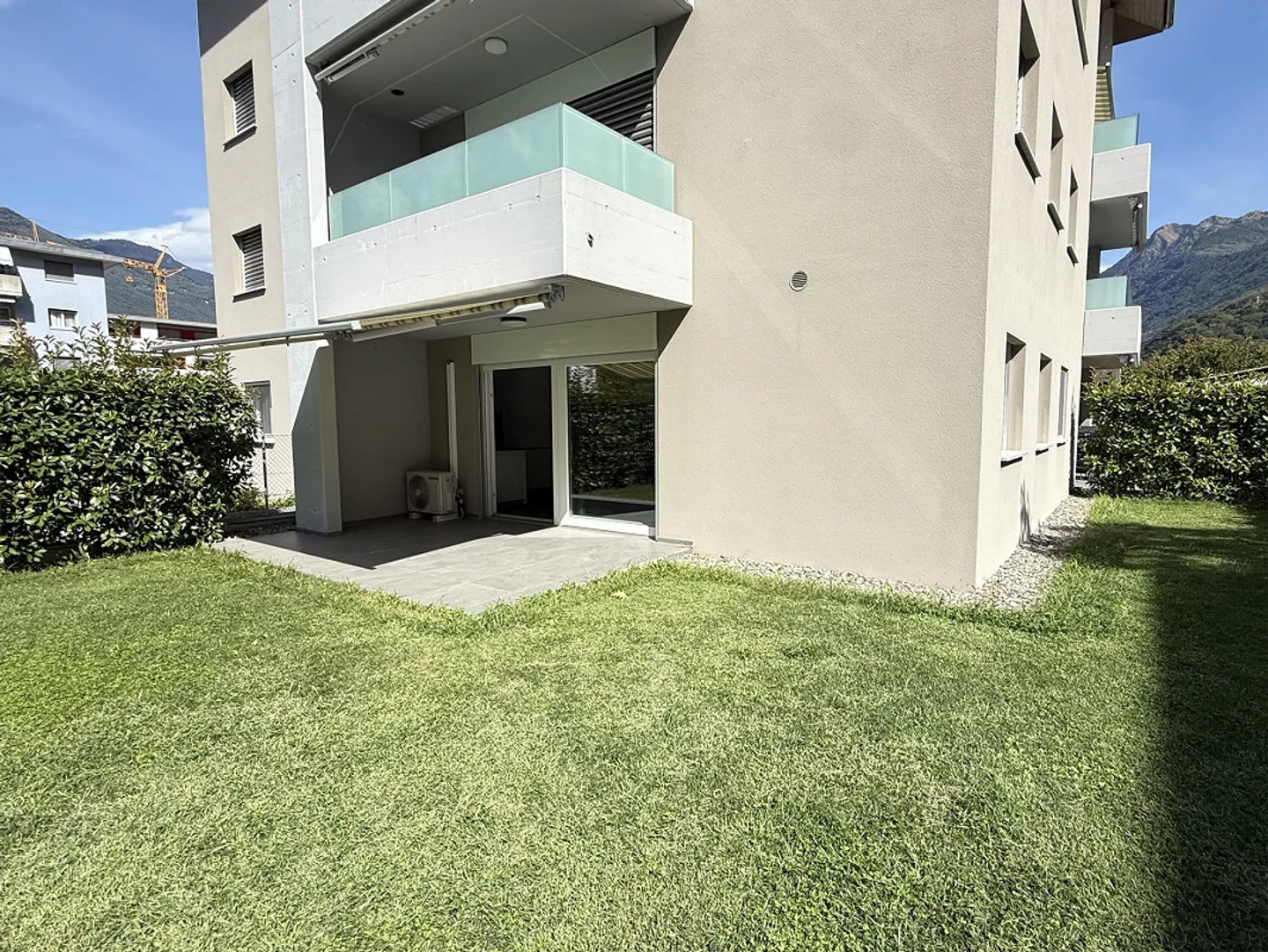 Apartment with 3.5 rooms, equipped with all comforts and garden - Photo 2 of 10