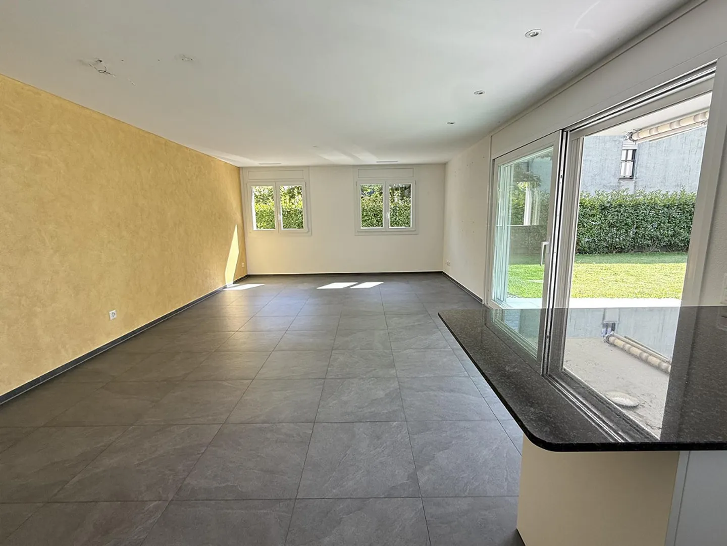 Apartment with 3.5 rooms, equipped with all comforts and garden - Photo 5 of 10