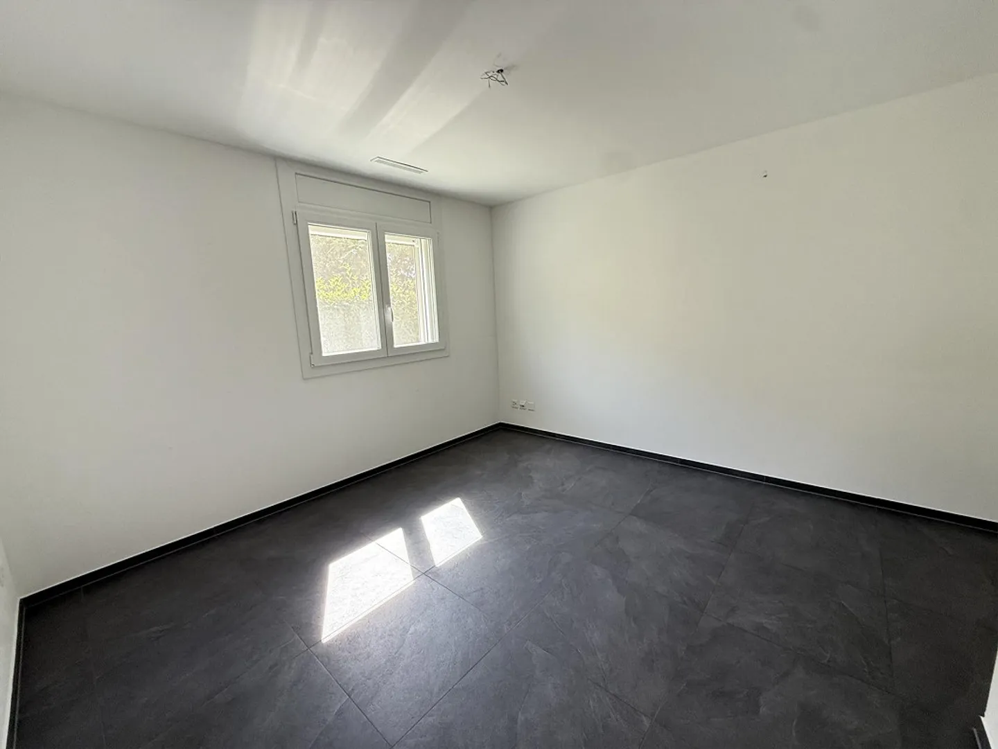 Apartment with 3.5 rooms, equipped with all comforts and garden - Photo 8 of 10