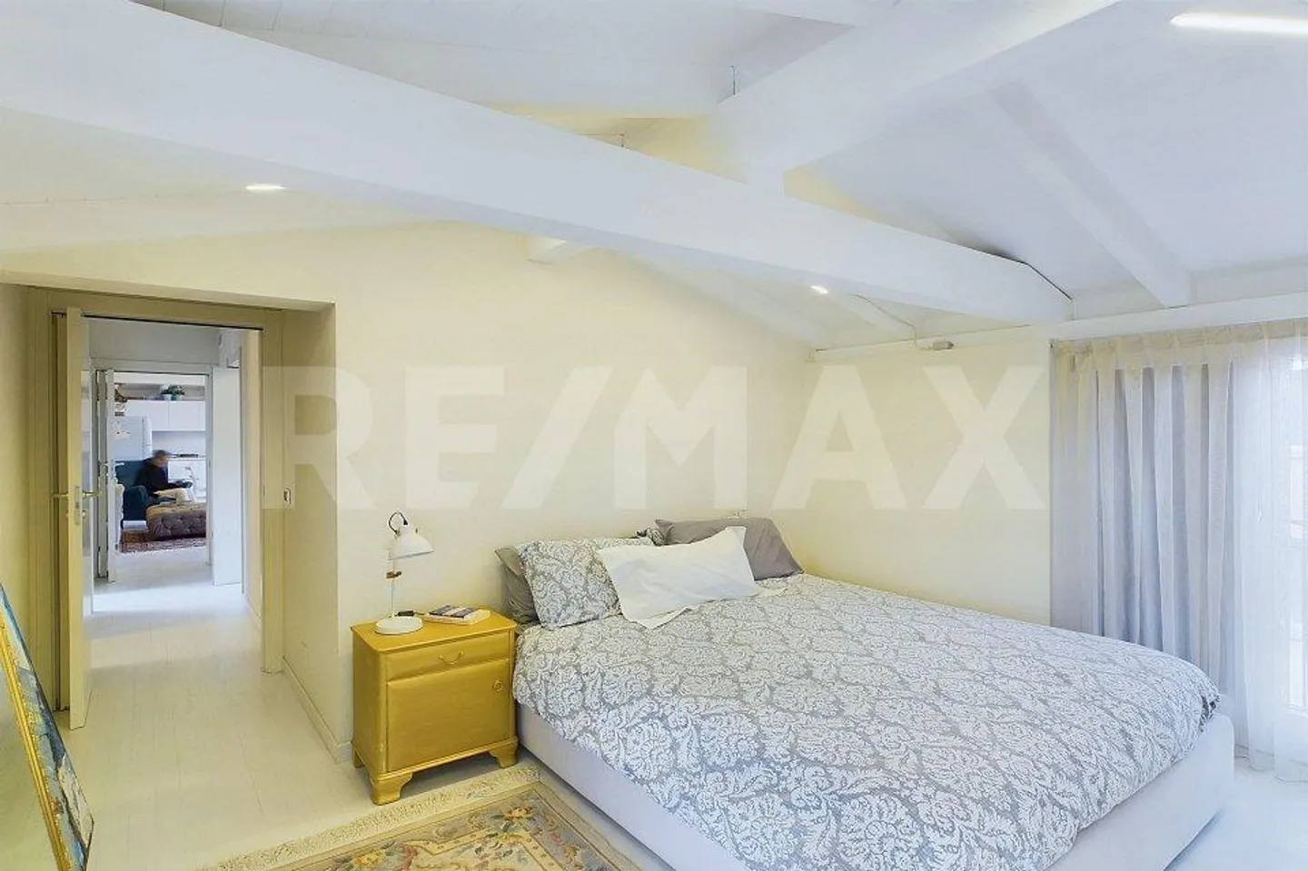 Elegante Wohnung im historischen Dorfkern von Porza - Foto 12 von 13