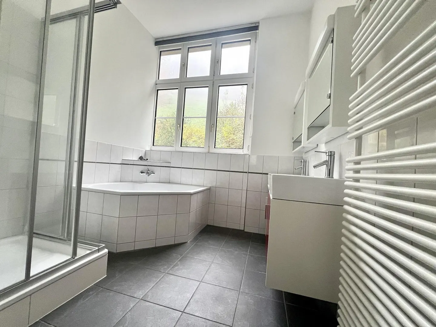 Grüsszügiges Loft im Urban Style - Foto 5 von 7