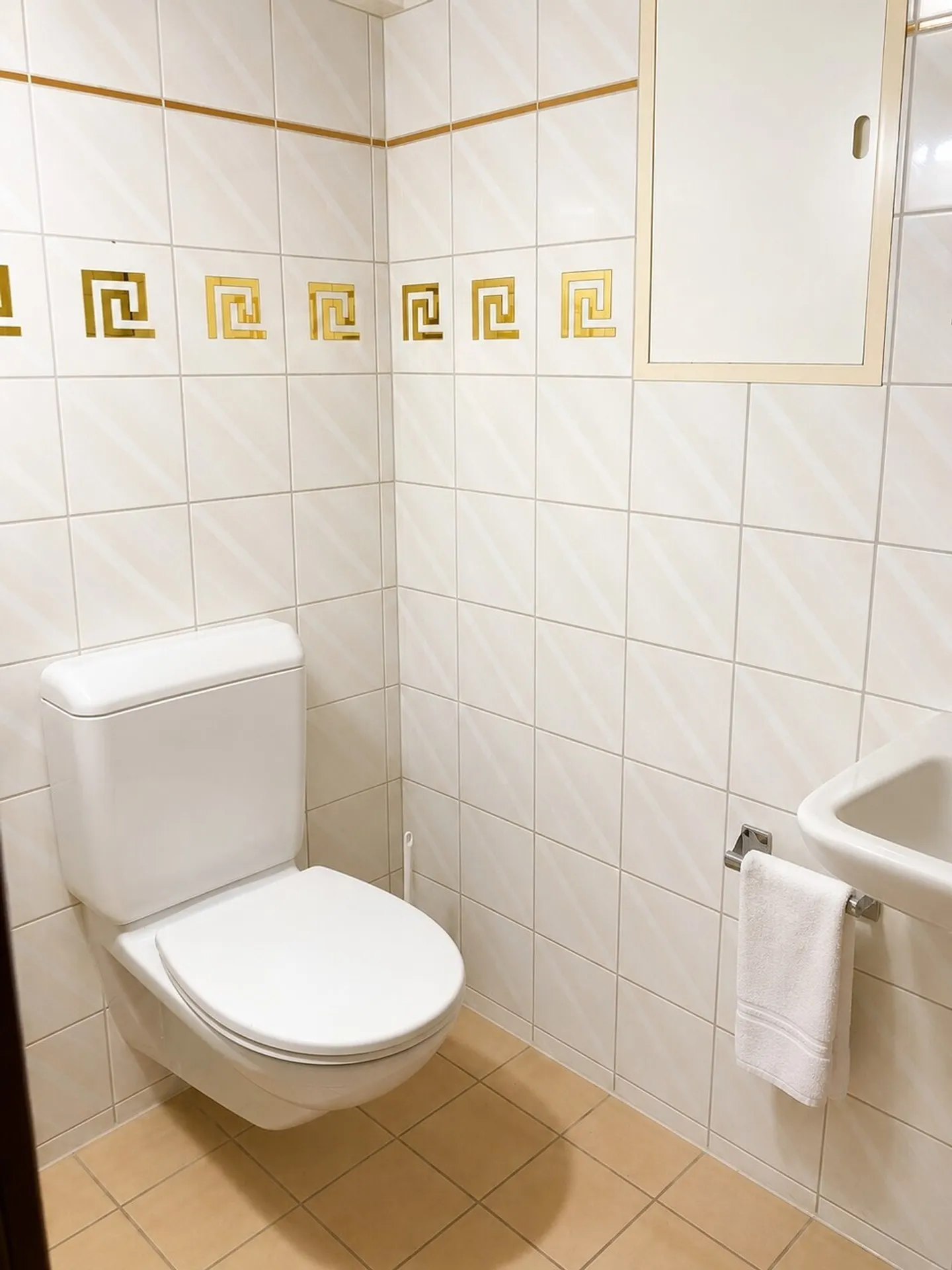 Ottimo appartamento duplex con camino - posizione ideale! - Foto 8 di 9