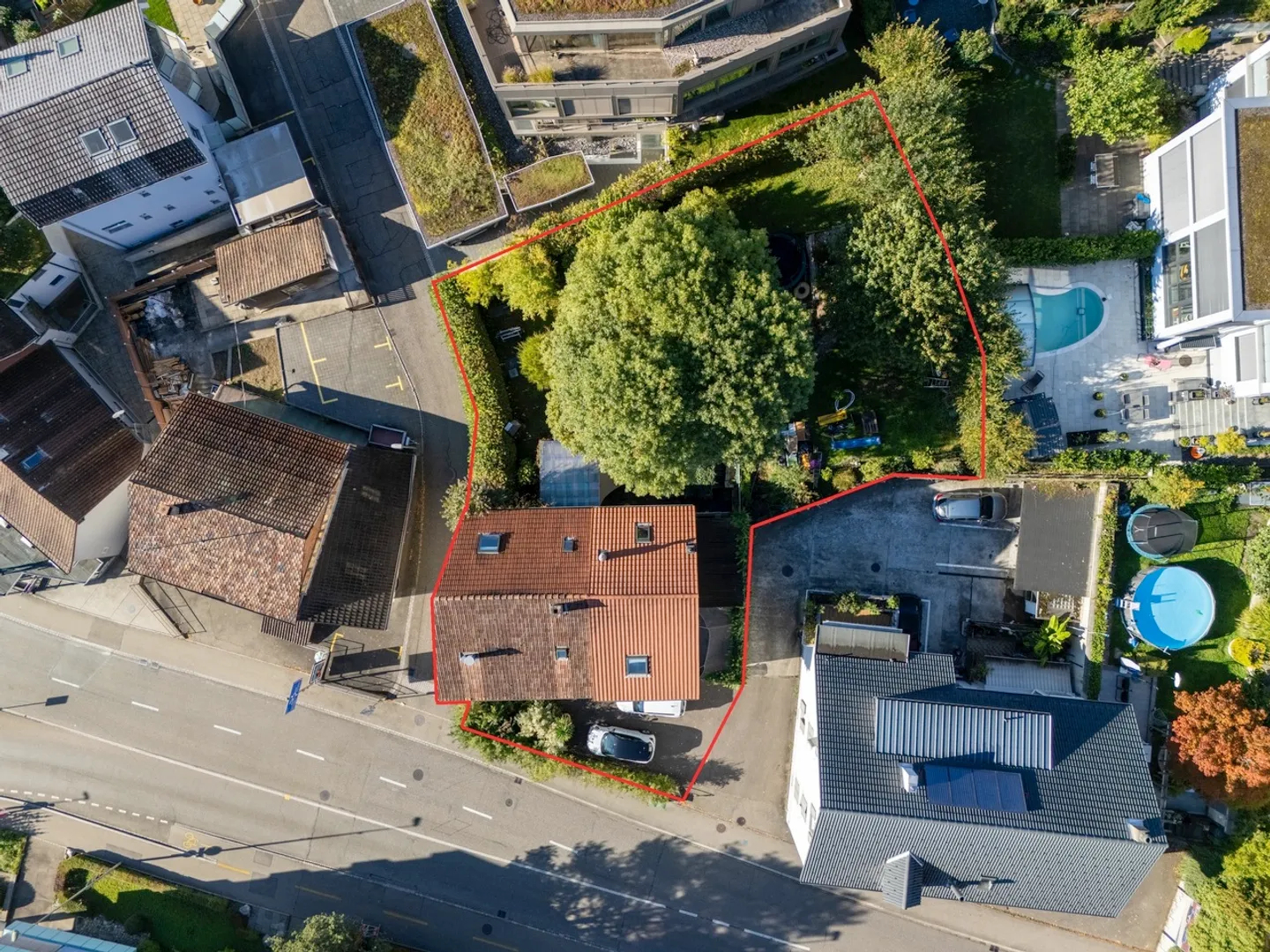 Plot with many possibilities for private and small investors - Photo 6 of 7