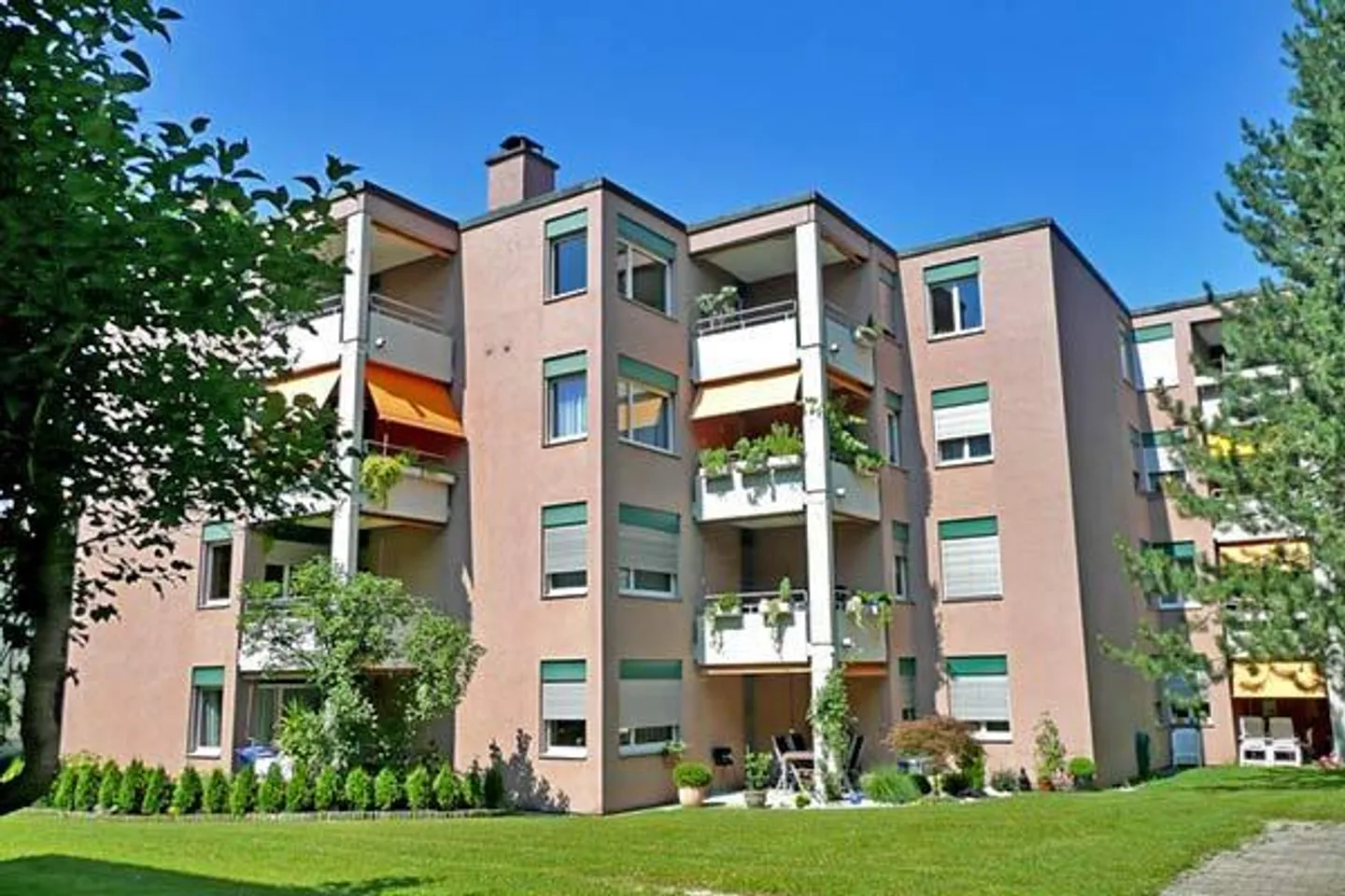 Chalet Svizzero Incantevole - Foto 1 di 1