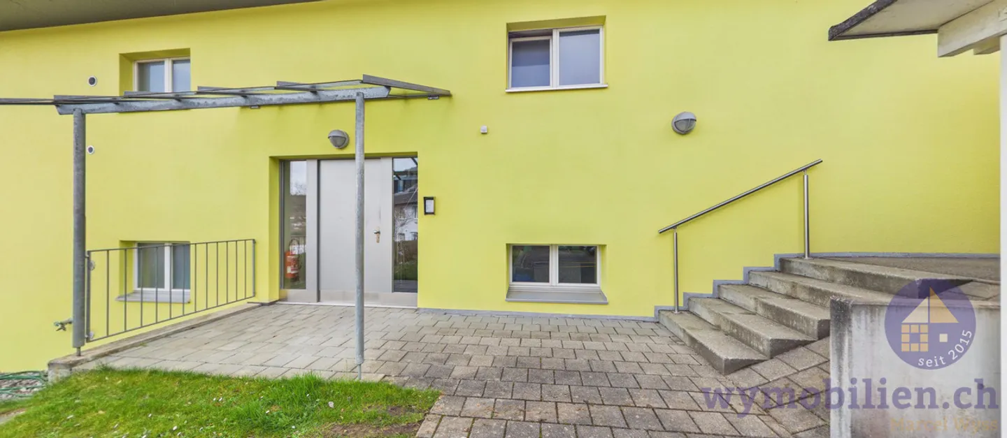 Exclusive Condominium in Muri-Gümligen - MFH with only 3 parties - Photo 10 of 11