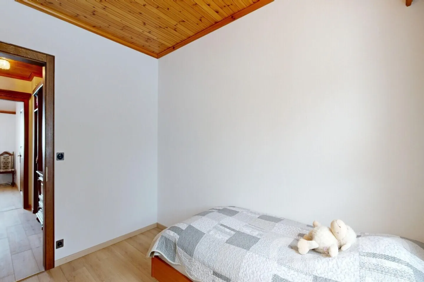 Wunderschöne 4,5-Zimmer-Wohnung mit freiem Blick in Leukerbad - Foto 12 von 12