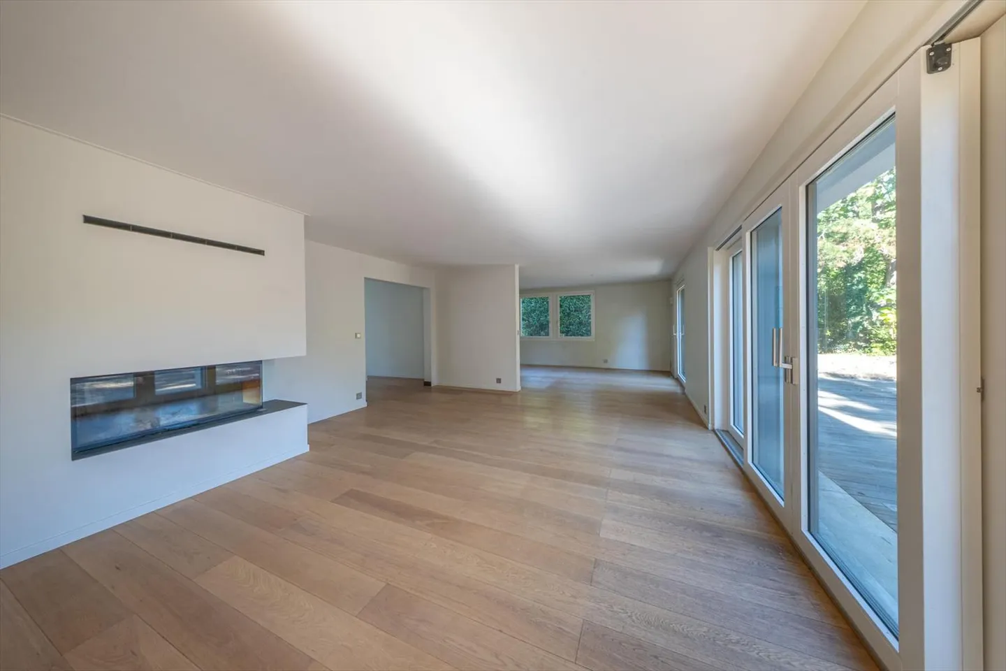 Beautiful bourgeois villa with character - Photo 3 of 13