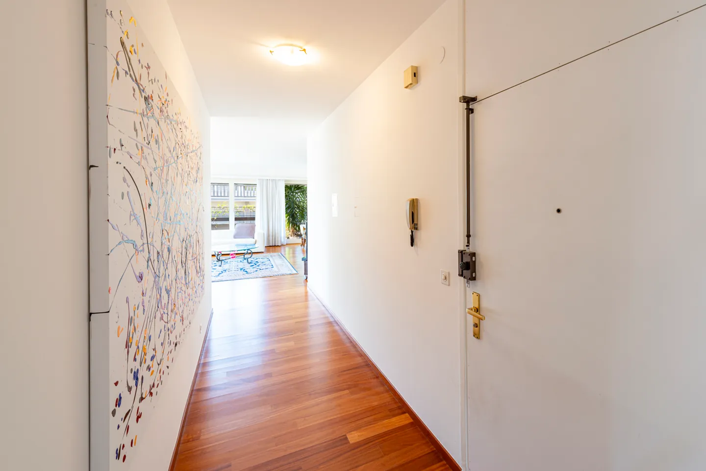 Appartement spacieux et lumineux dans un quartier stratégique - Photo 6 sur 14