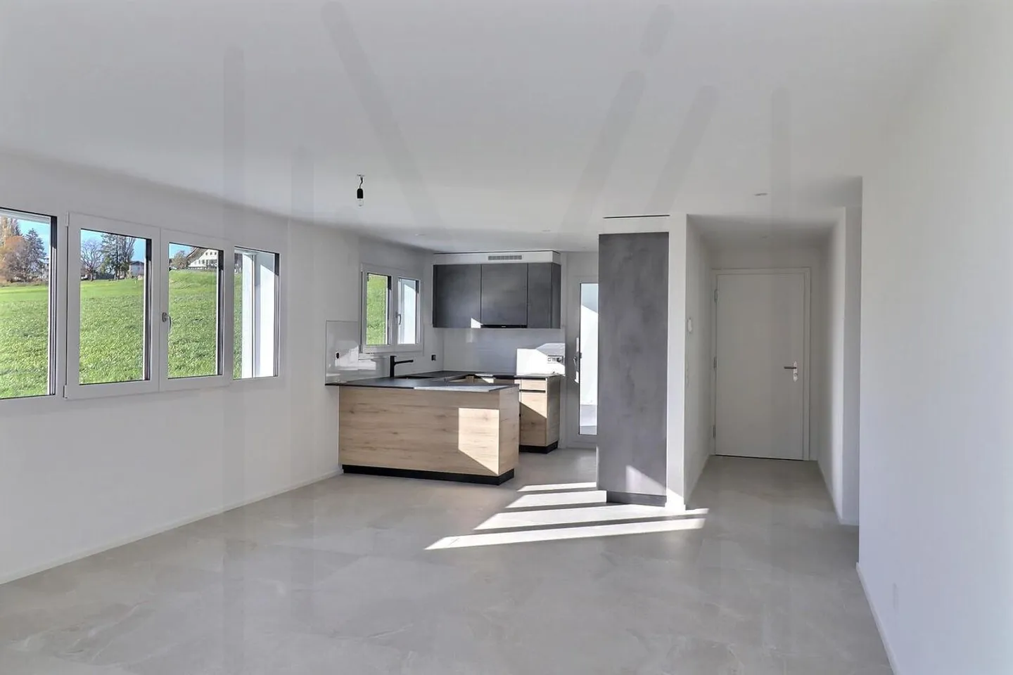 4.5-room apartment in a small residential PPE of 3 units - Photo 5 of 11
