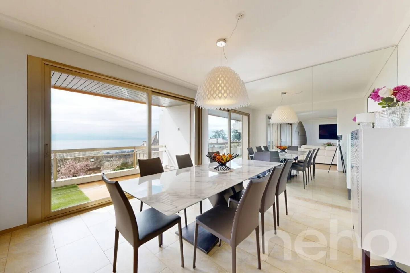 Spacious Apartment with Lake View - Photo 11 of 12