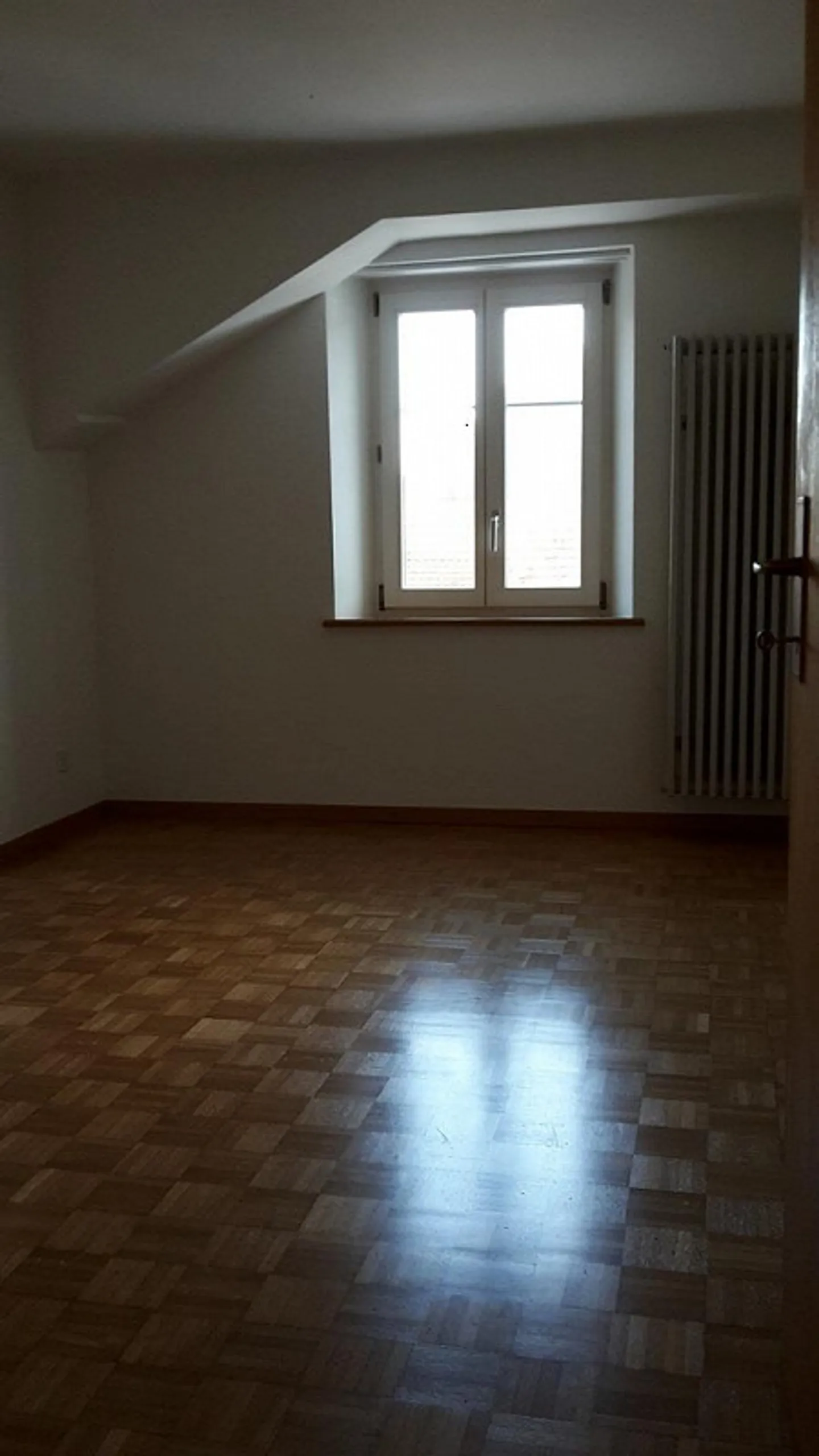 Wohnung in Zweifamilienhaus Nähe Dorfplatz - Foto 11 von 14