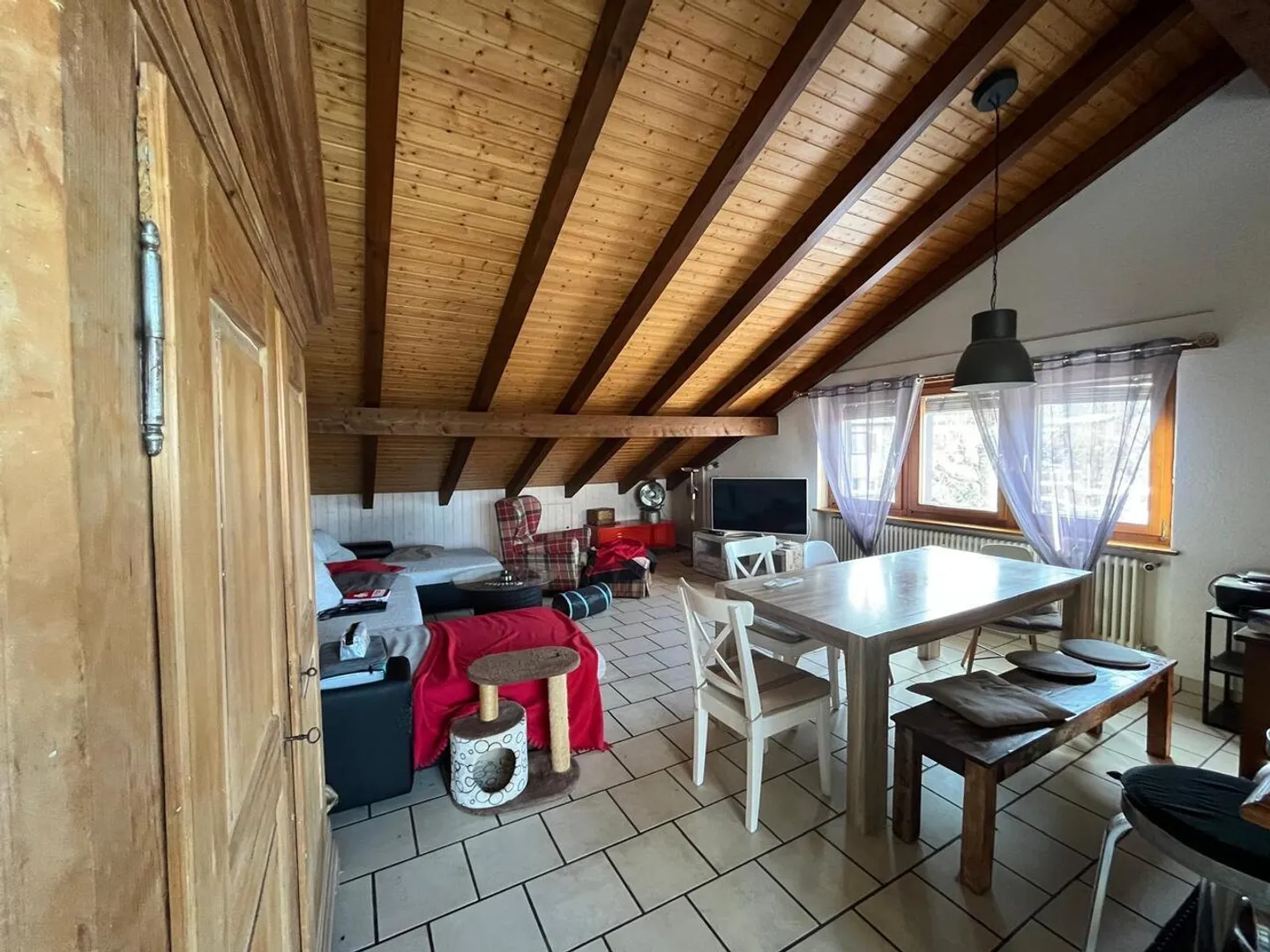 Appartamento di 4,5 locali con terrazza e vicino alla stazione - Foto 4 di 16