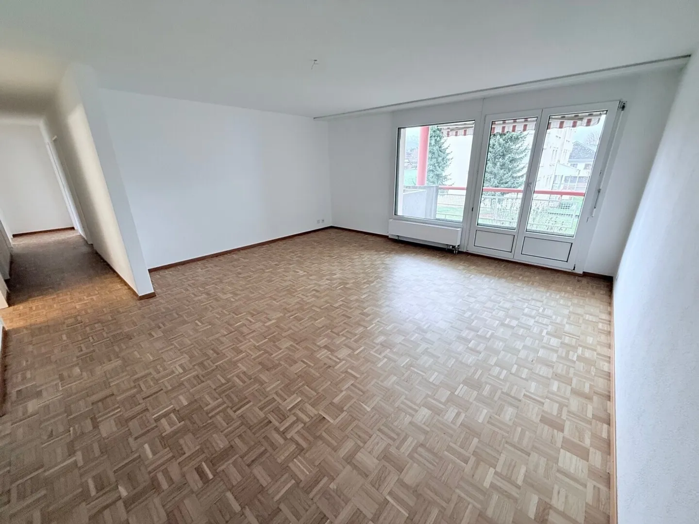 Appartement de 5 pièces au 1er étage  - Photo 1 of 15