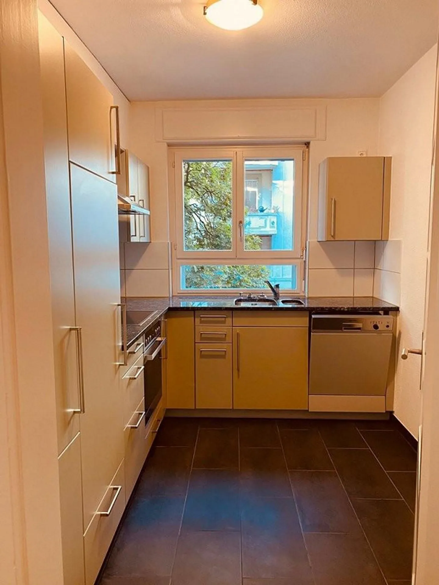 Tolle, zentrale Lage! - Foto 2 von 7