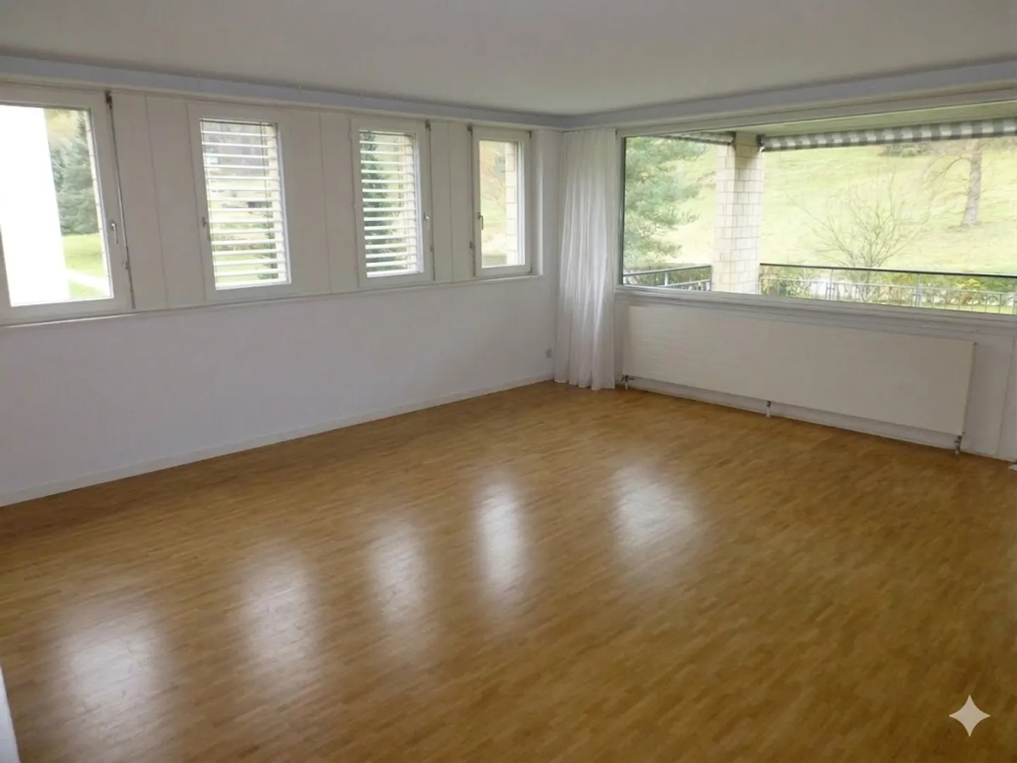 Bright 3.5-room apartment with large balcony - Photo 2 of 9