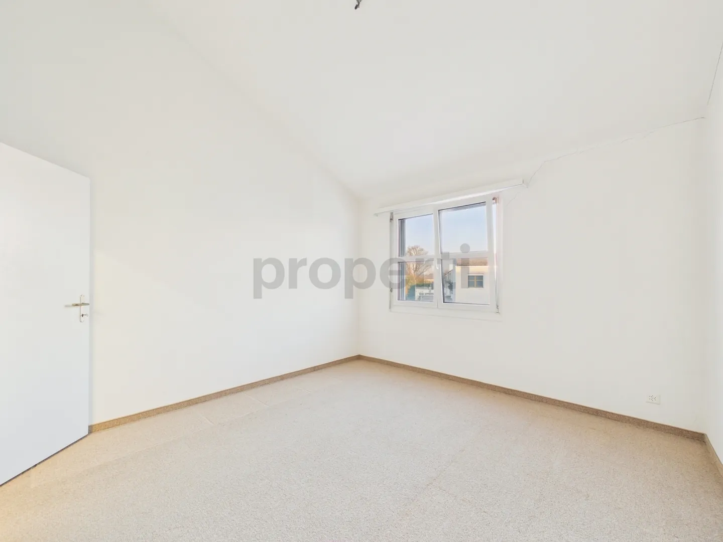 Stylish 4.5-Room Apartment - Photo 5 of 9