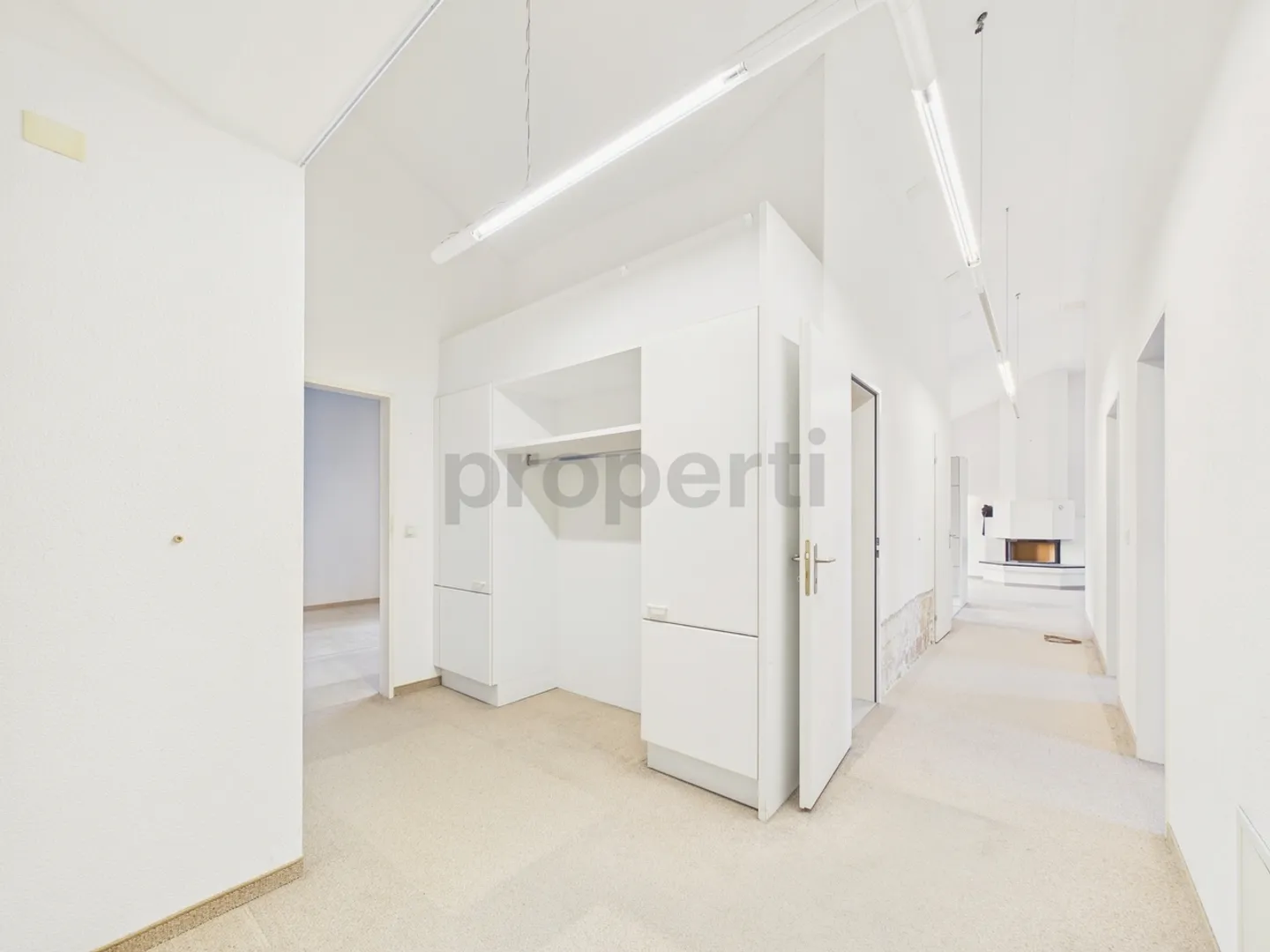 Stylish 4.5-Room Apartment - Photo 6 of 9