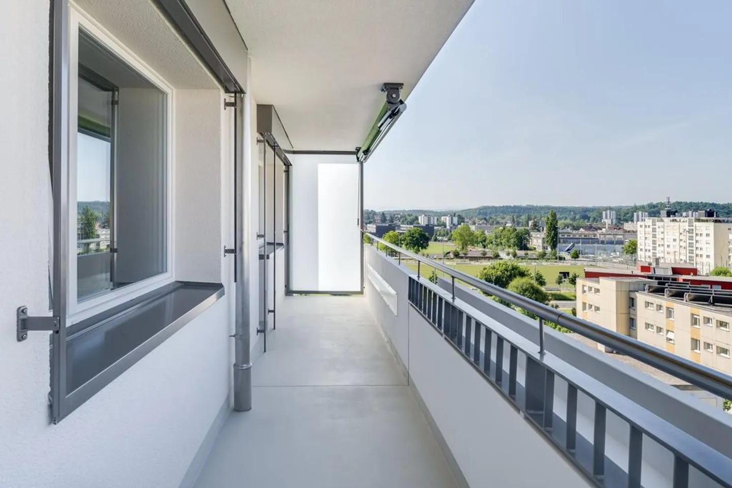Appartamento ristrutturato di 1,5 stanze al 2° piano con balcone - Foto 4 di 6