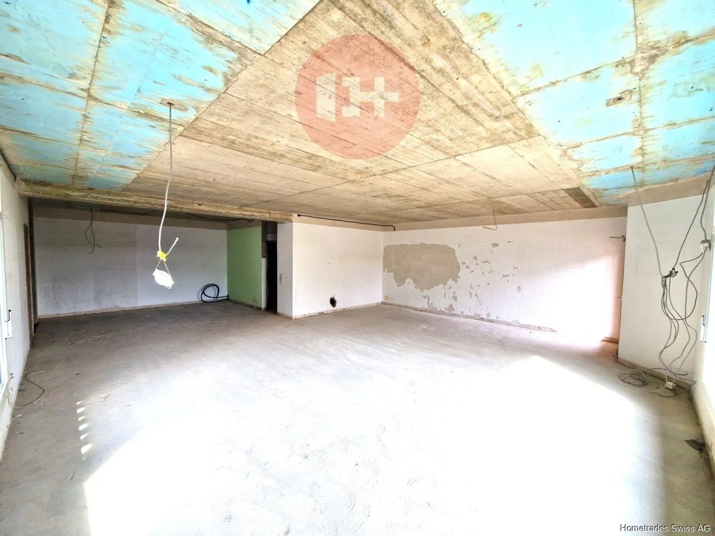 Espace commercial spacieux à Orpund - Photo 3 sur 7